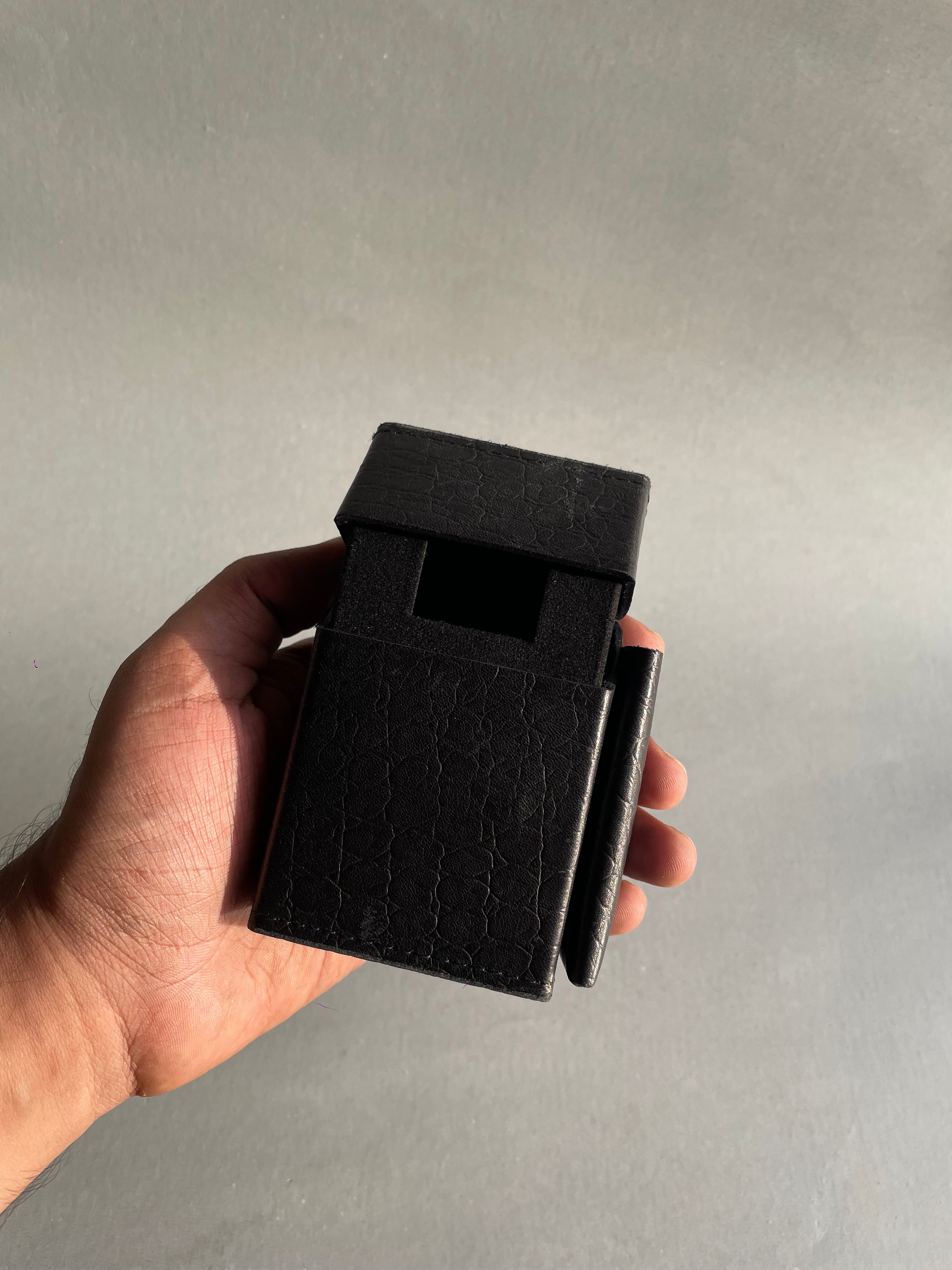 Leather crocodile texture Cigarette Case - Black