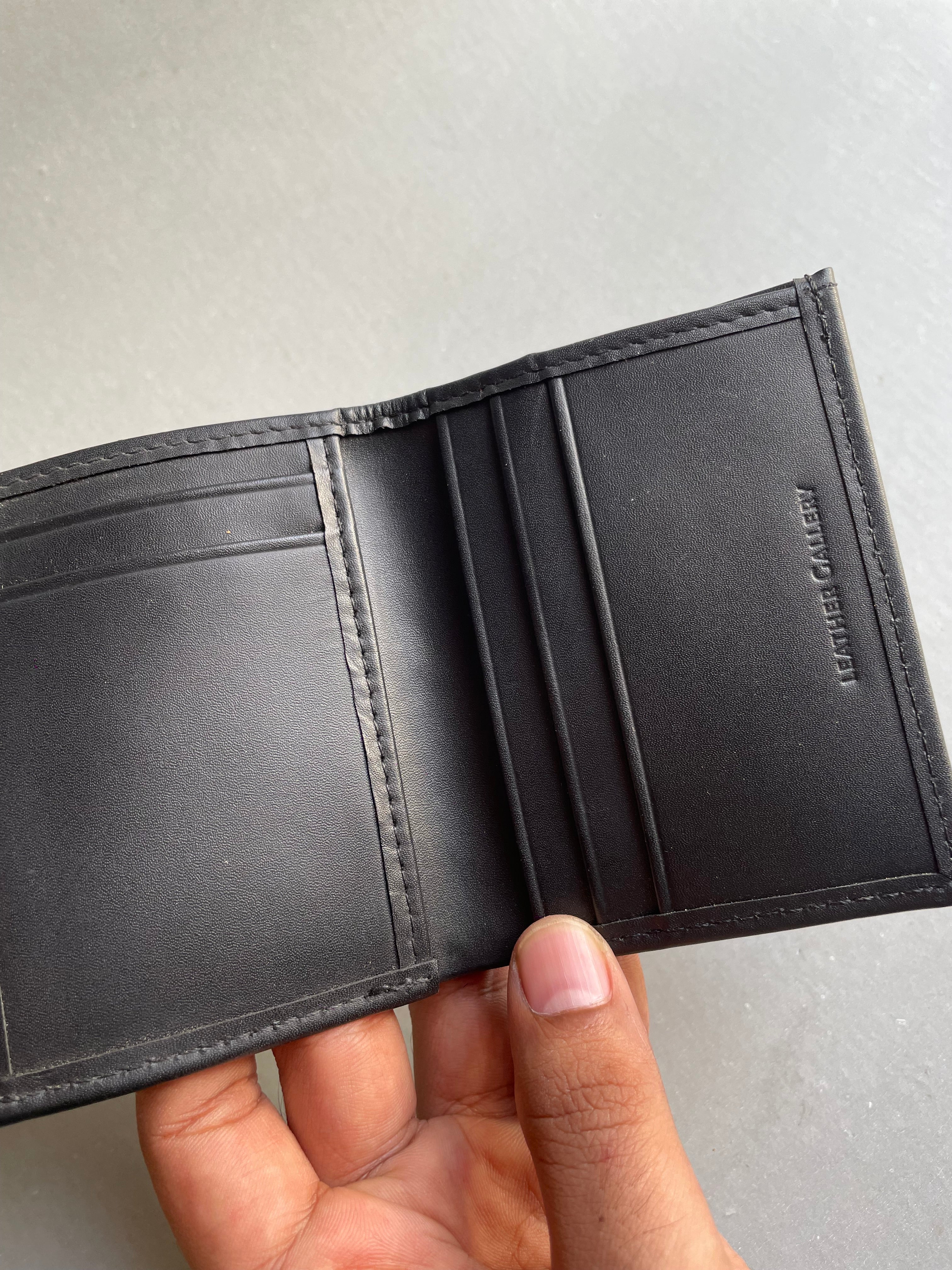 Trifold wallet - Black