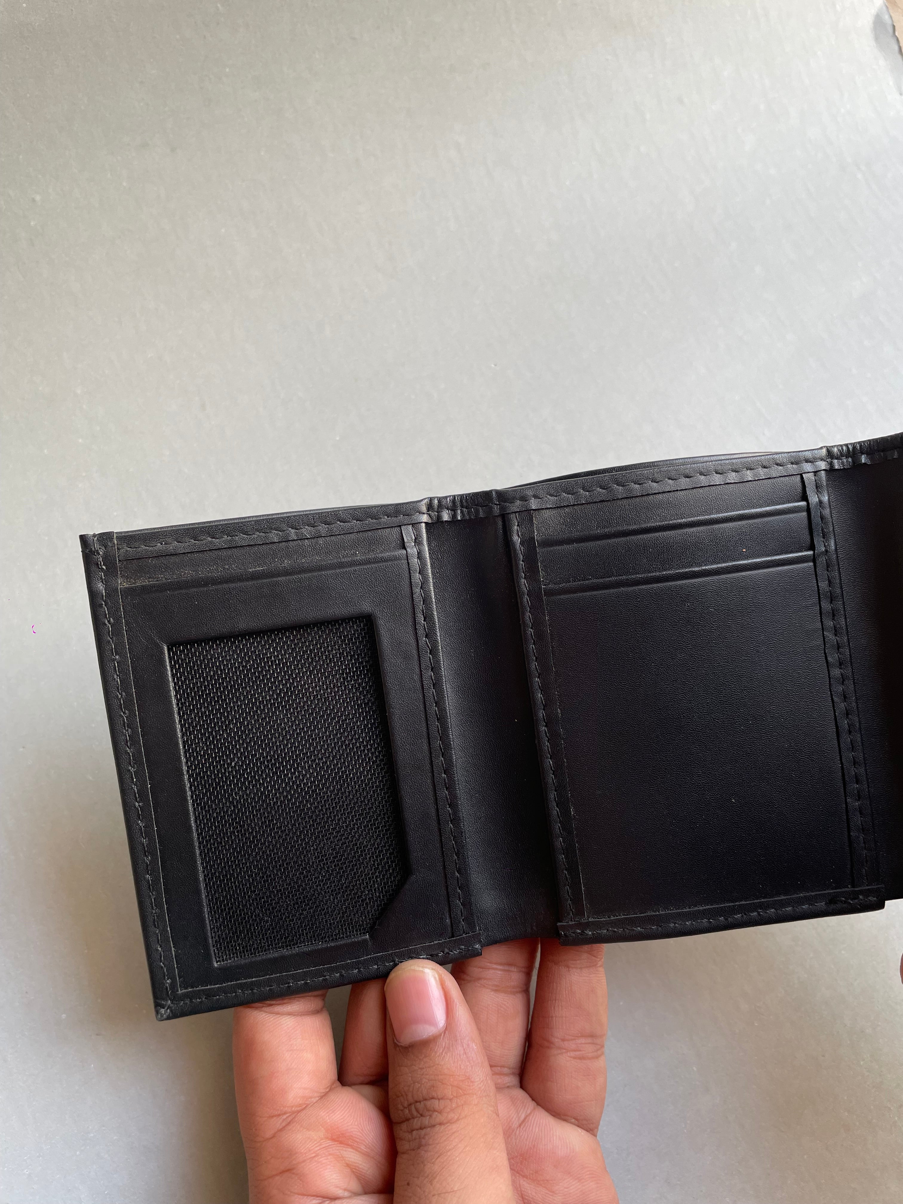 Trifold wallet - Black