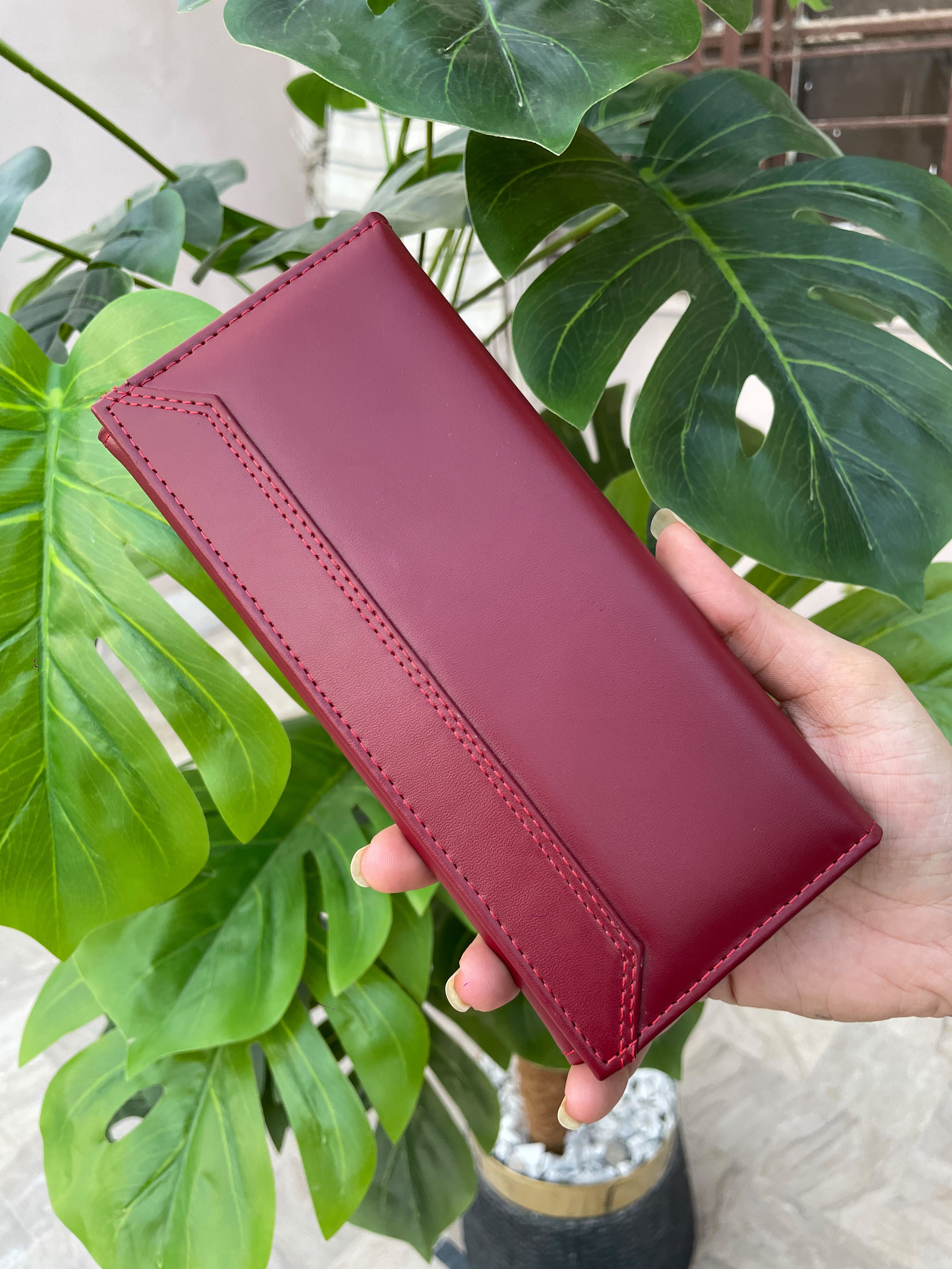 Classic Ladies Clutch