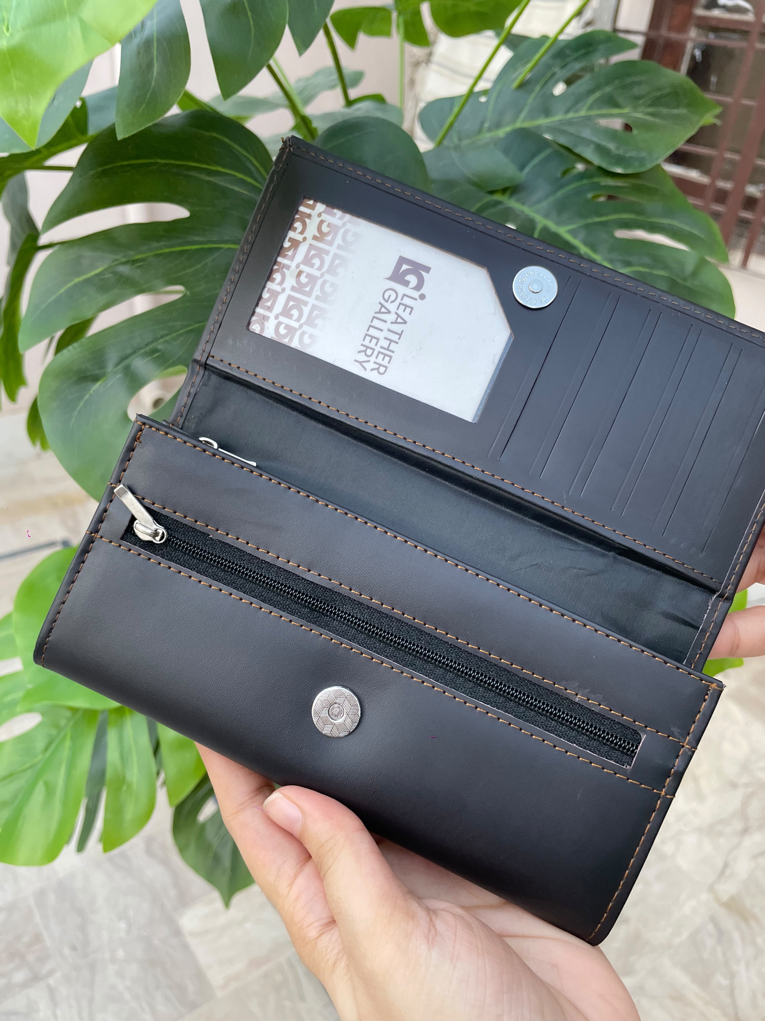 Classic Ladies Clutch