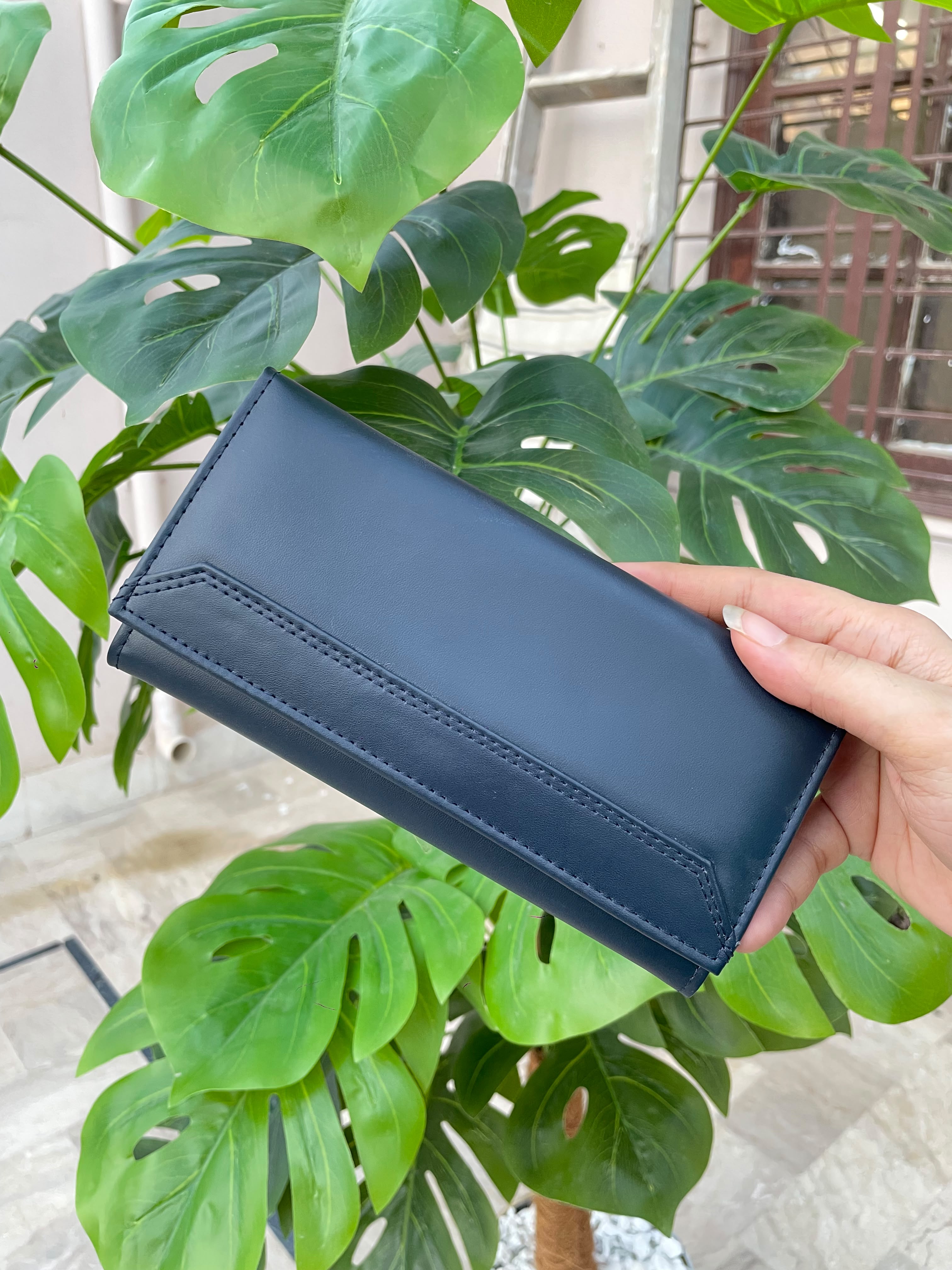 Classic Ladies Clutch