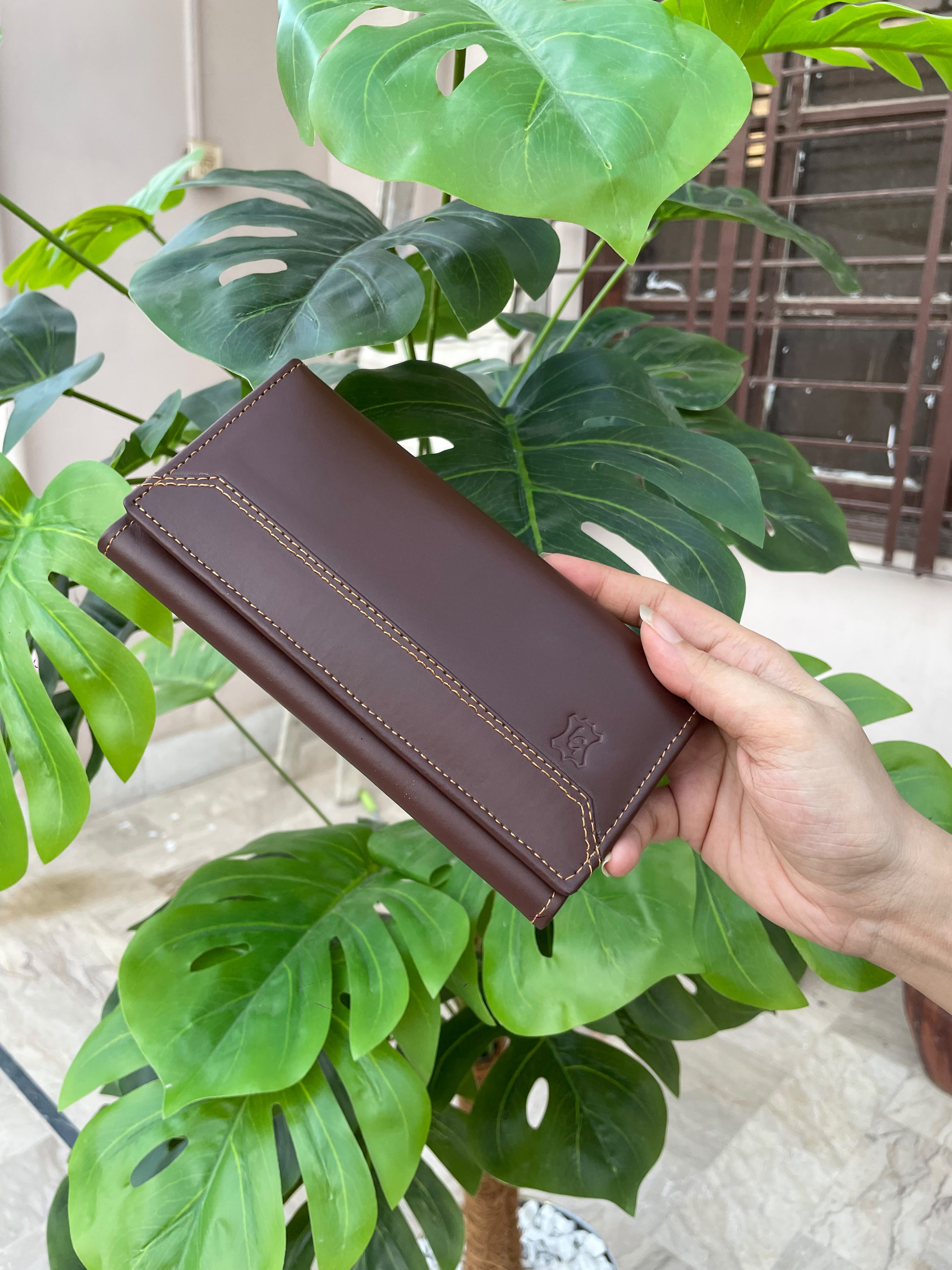 Classic Ladies Clutch