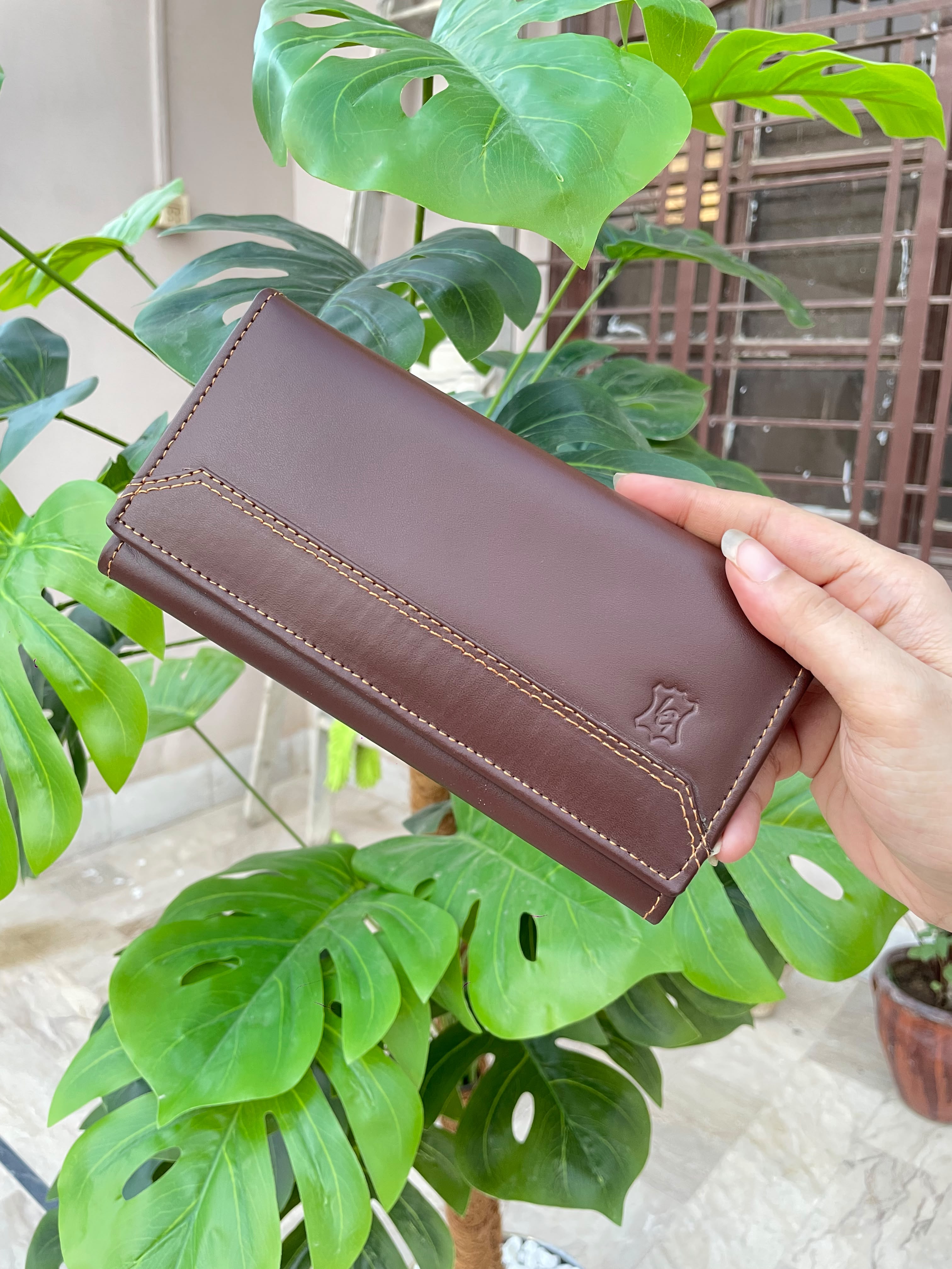 Classic Ladies Clutch
