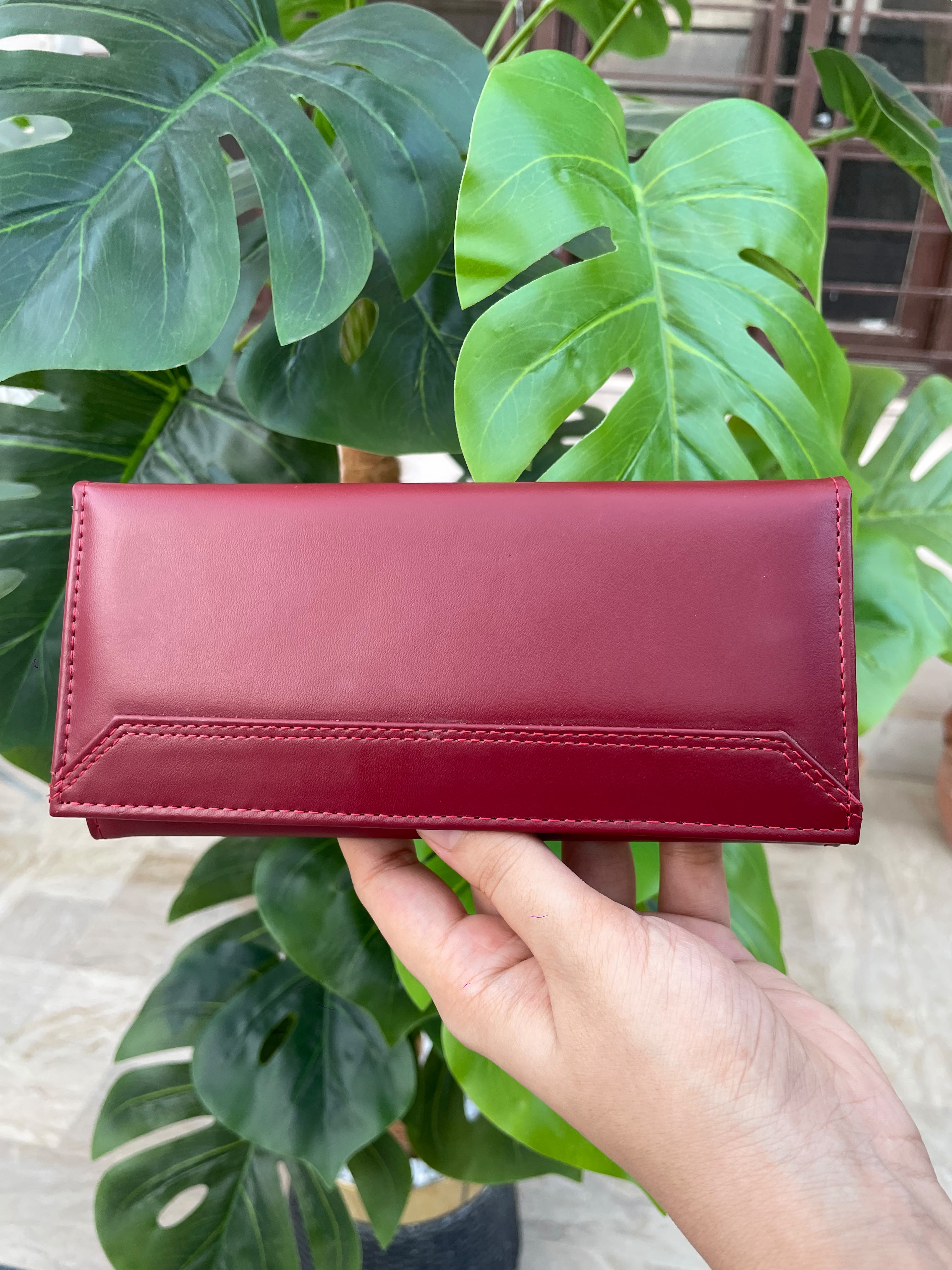 Classic Ladies Clutch